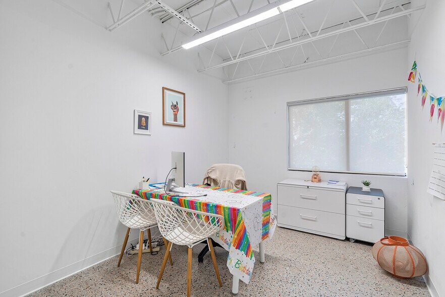 More Photos Of 900 NW 6th St, Fort Lauderdale Loft Creative Space For Lease