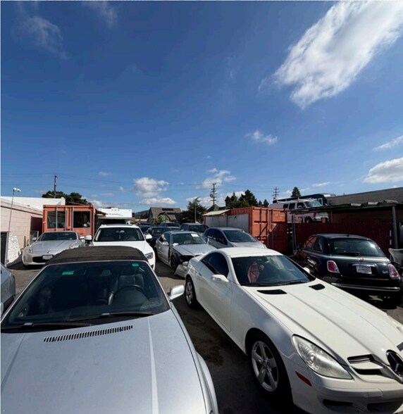 More Photos Of 2229-2233 Washington Ave, San Leandro Service For Lease