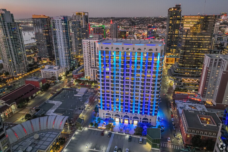 More Photos Of 550 W C St, San Diego Office For Lease