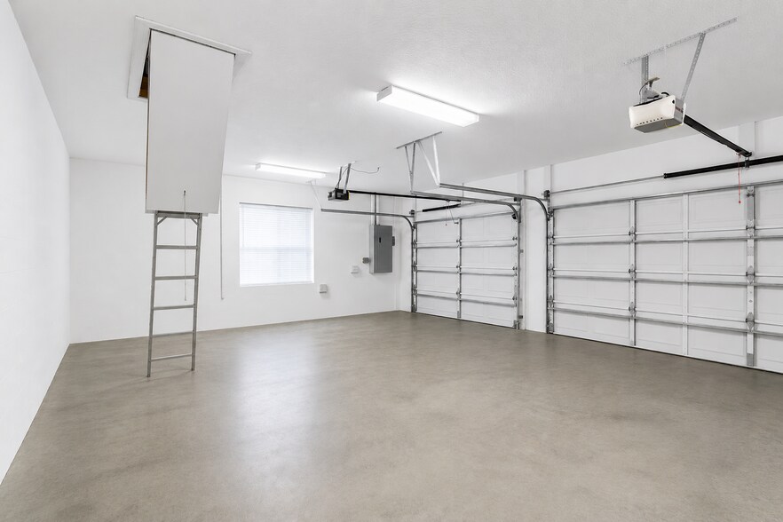 More Photos Of 402 E 7th Ave, Tampa Office For Sale