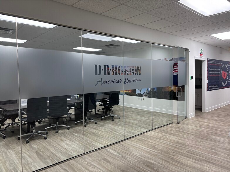 More Photos Of 3606 Maclay Blvd S, Tallahassee Medical For Lease