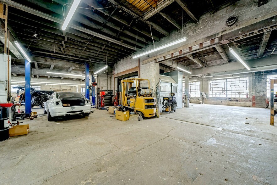 More Photos Of 4423 Belair Rd, Baltimore Auto Repair For Sale