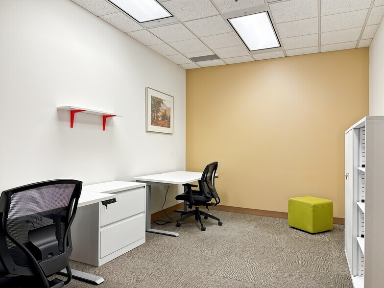 More Photos Of 888 3rd St SW, Calgary Coworking Space