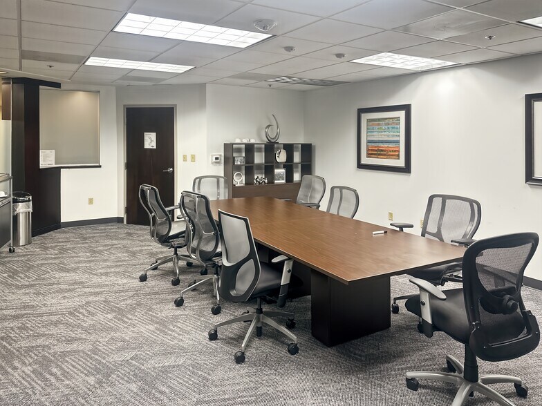 Primary Photo Of 780 Lynnhaven Pky, Virginia Beach Coworking Space