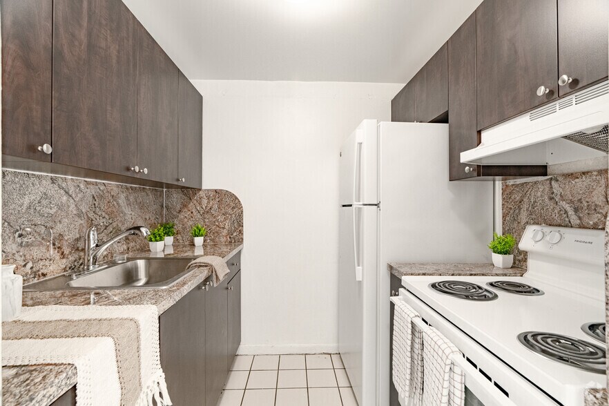 More Photos Of 3870 N Andrews Ave, Oakland Park Apartments For Sale