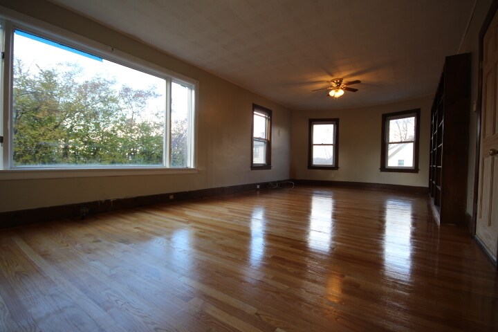 More Photos Of 78 Green Hill Pky, Worcester Multifamily For Sale