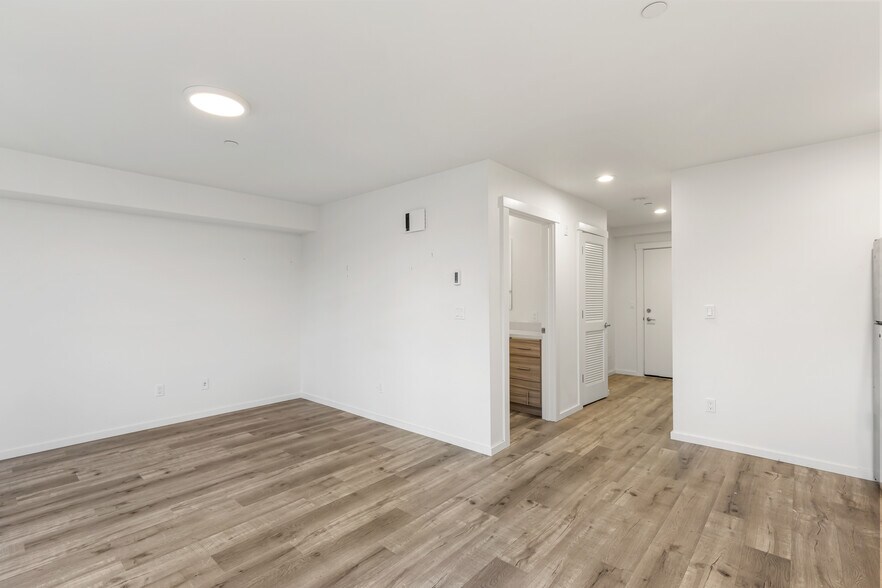 More Photos Of 3309 Beacon Ave S, Seattle Apartments For Sale