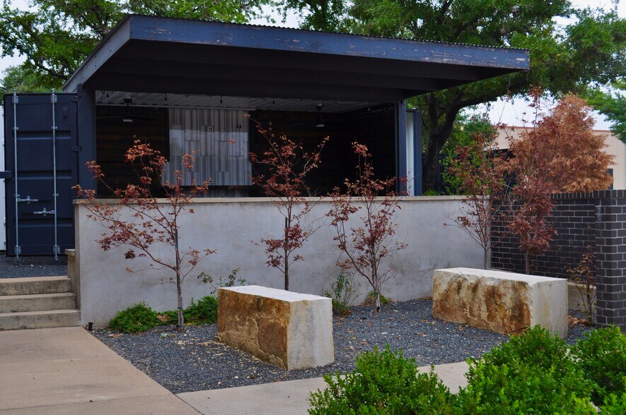 More Photos Of 2214 Braker Ln, Austin Distribution For Lease