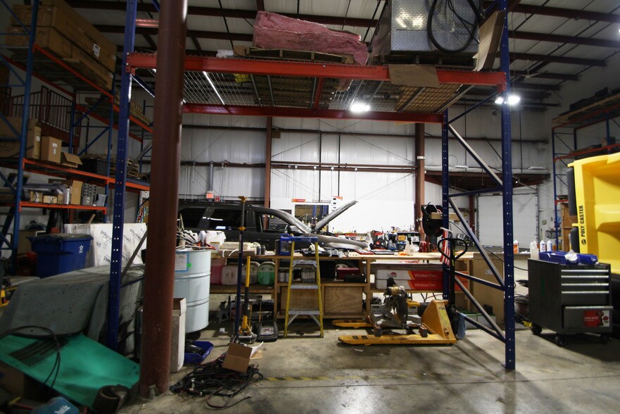 More Photos Of 4 Mary B Ln, Plymouth Warehouse For Lease