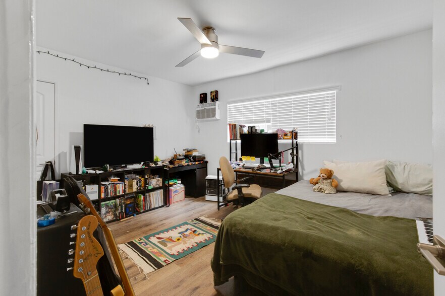 More Photos Of 1936-1938 S Corning St, Los Angeles Apartments For Sale