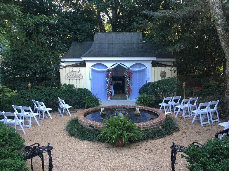 More Photos Of 132 E College St, Griffin Hospitality For Sale