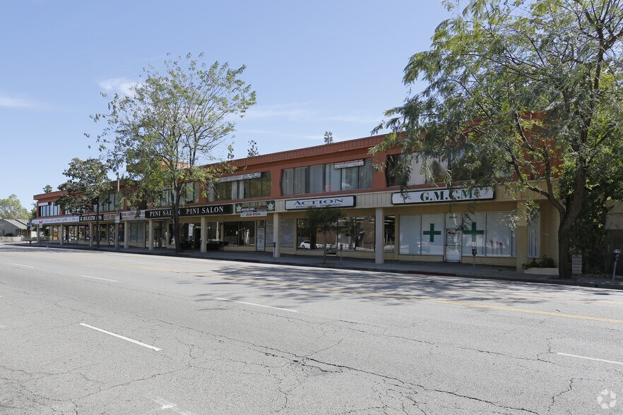 More Photos Of 18330-18350 Ventura Blvd, Tarzana Office For Lease