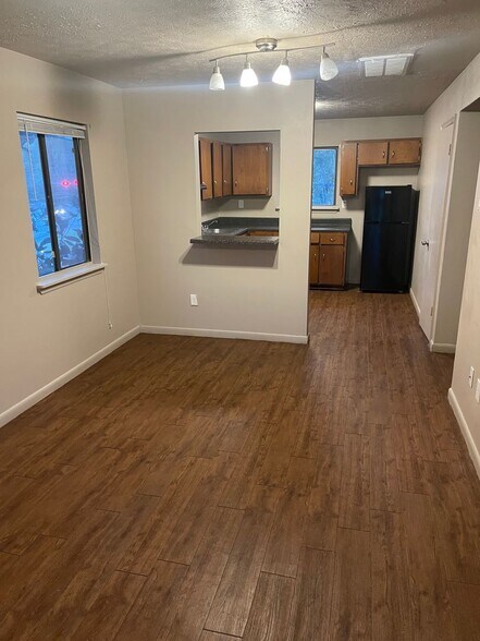 More Photos Of 2601 Cole St, Tuskegee Institute Apartments For Sale