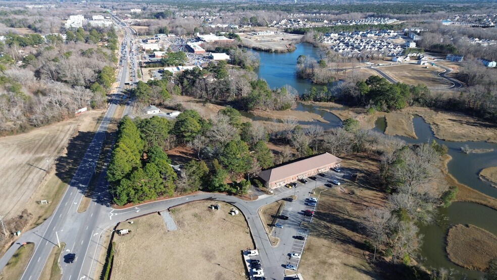 More Photos Of 3345 Bridge Rd, Suffolk Office For Sale