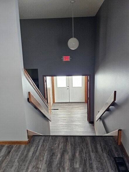 More Photos Of 521 Central Ave, Sunburg Religious Facility For Sale