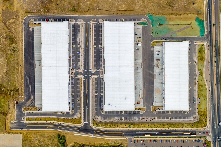 More Photos Of 300 E 128th Ave, Thornton Industrial For Sale
