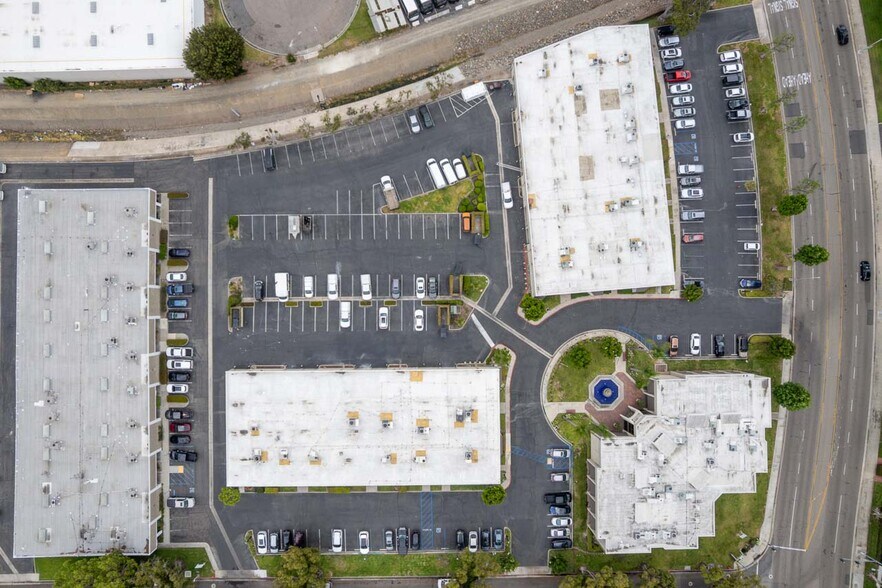 More Photos Of 1717-1745 W Orangewood Ave, Orange Office For Sale
