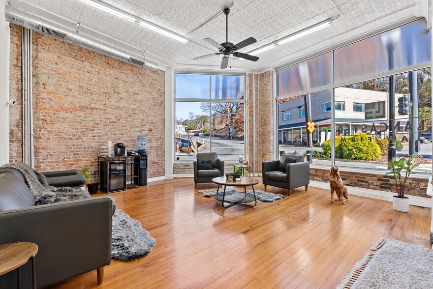 More Photos Of 489 Main St, Canton Office For Lease