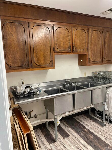 More Photos Of 301 W Main St, Stoneville Office For Sale