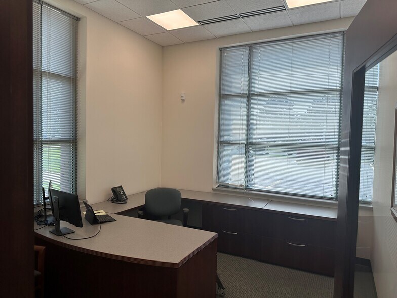 More Photos Of 1015 W Windsor Rd, Champaign Bank For Sale