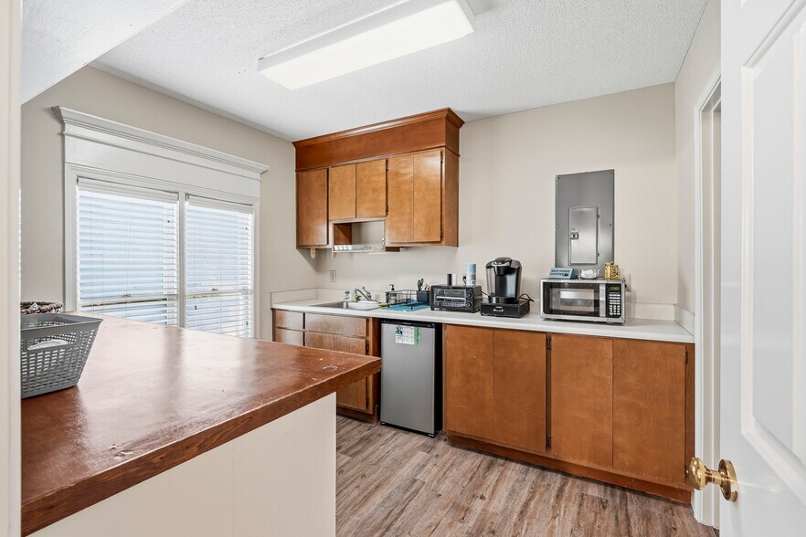 More Photos Of 3357 Vineville Ave, Macon-Bibb Office Residential For Sale