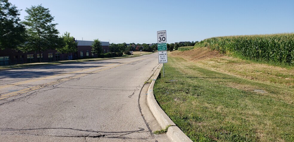 More Photos Of Fabyan Pkwy @ Branson Drive, Batavia Land For Sale