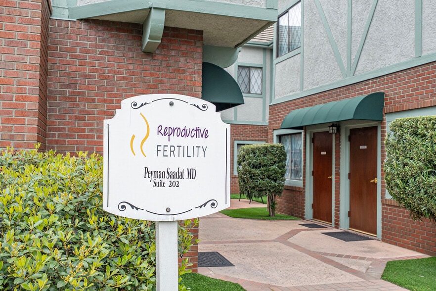 More Photos Of 315 E Route 66, Glendora Healthcare For Lease