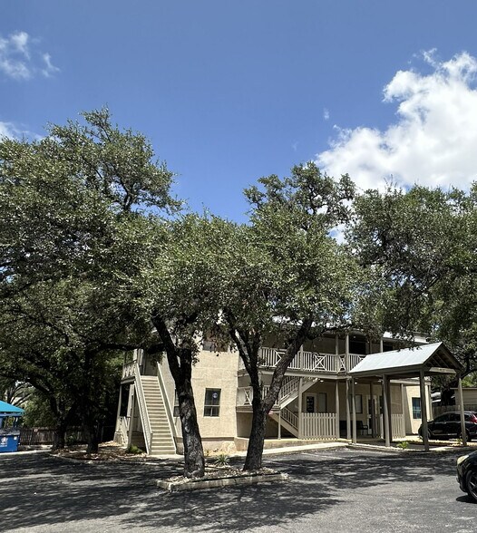 More Photos Of 11924 Vance Jackson Rd, San Antonio Office For Lease