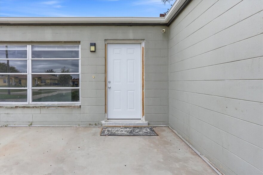 More Photos Of 300 San Lorenzo Ave, North Port Apartments For Sale