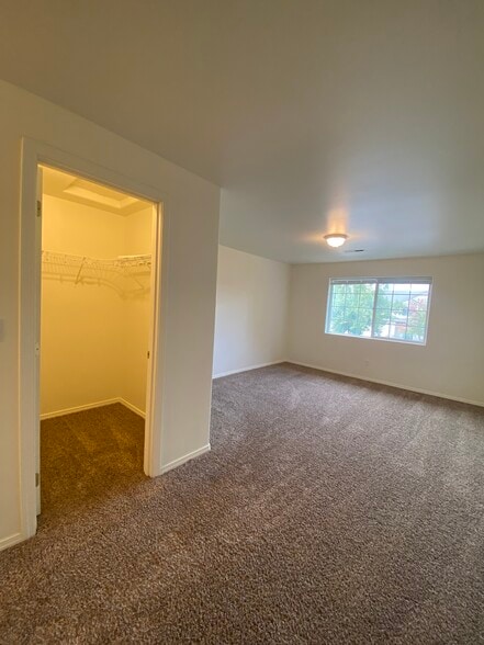 More Photos Of 2904 SW Juniper Ave, Redmond Multifamily For Sale