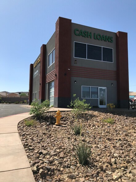 More Photos Of 635 W Lake Mead Pky, Henderson Flex For Lease