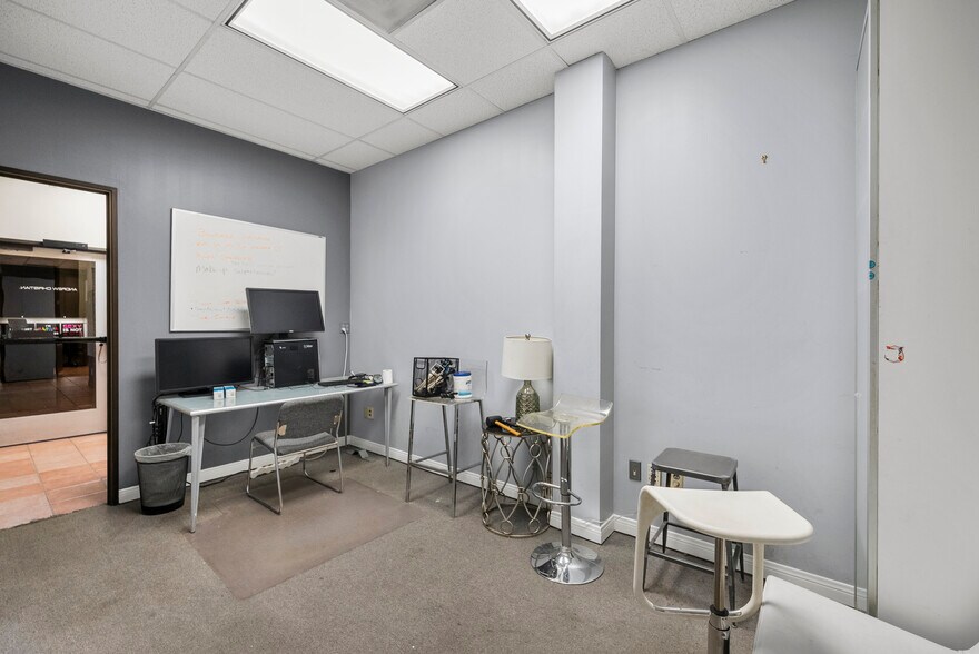 More Photos Of 1631 Gardena Ave, Glendale Industrial For Sale