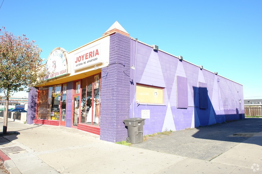 More Photos Of 905-907 E Alisal St, Salinas Storefront For Lease