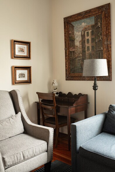 More Photos Of 477 W First St, Blue Ridge Hospitality For Sale