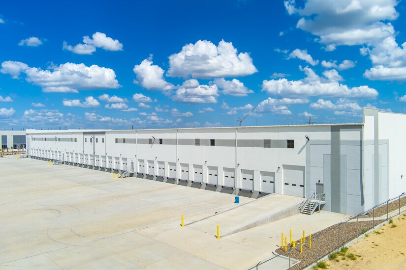 More Photos Of 102 Tottenham Dr., Laredo Warehouse For Sale