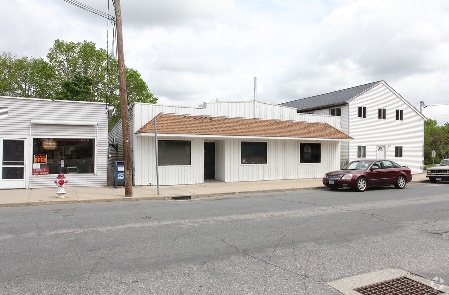 More Photos Of 164 S Main St, Brooklyn Storefront For Lease