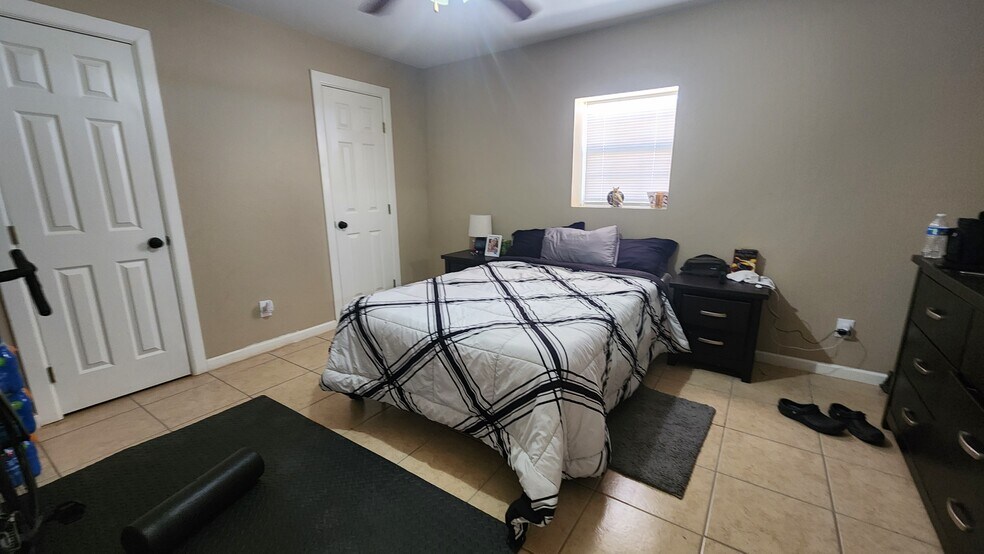 More Photos Of 9300 W County Road 60, Midland Flex For Sale