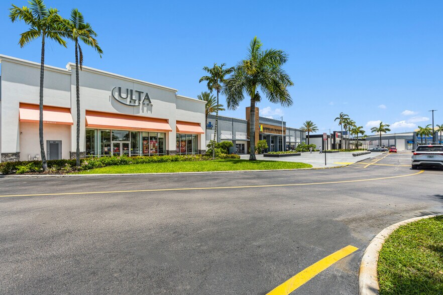 More Photos Of 7795 W Flagler St, Miami Unknown For Lease