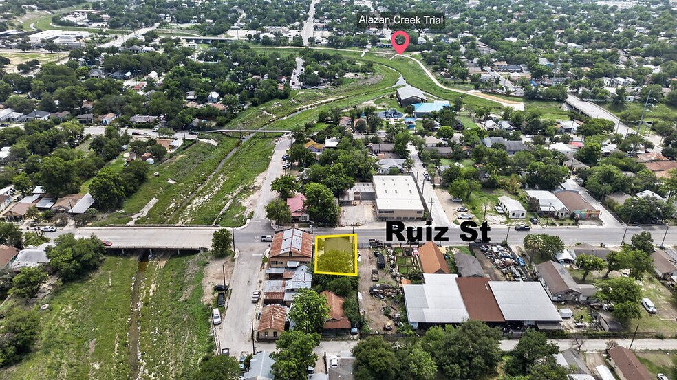 More Photos Of 905 Ruiz St, San Antonio Storefront For Lease