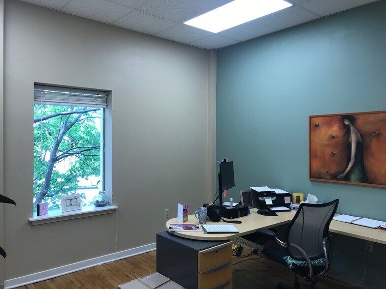 More Photos Of 8001 Conser St, Overland Park Office For Lease