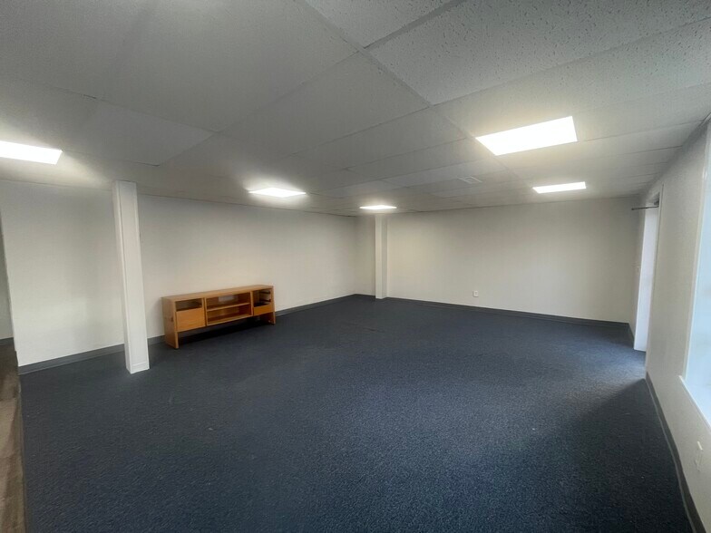 More Photos Of 447 E Central St, Franklin Storefront For Lease