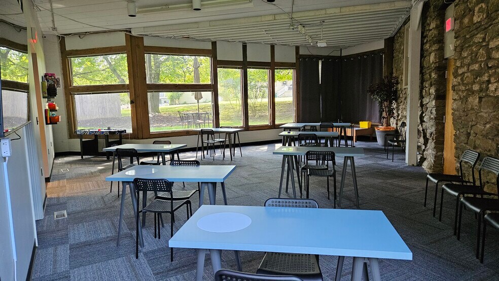 More Photos Of 4068 Mt Royal Blvd, Allison Park Medical For Lease