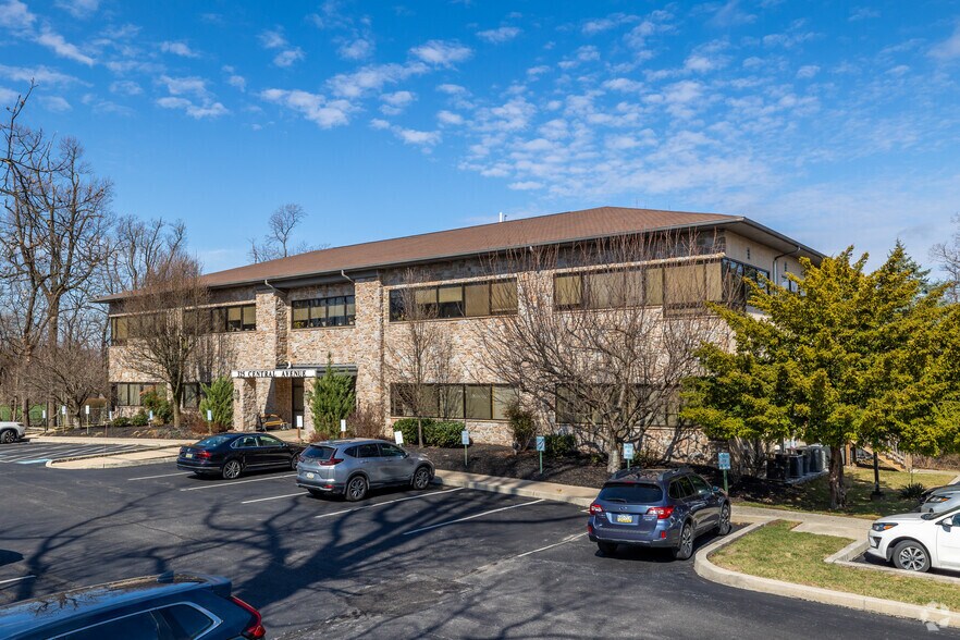 More Photos Of 325 W Central Ave, Malvern Medical For Sale