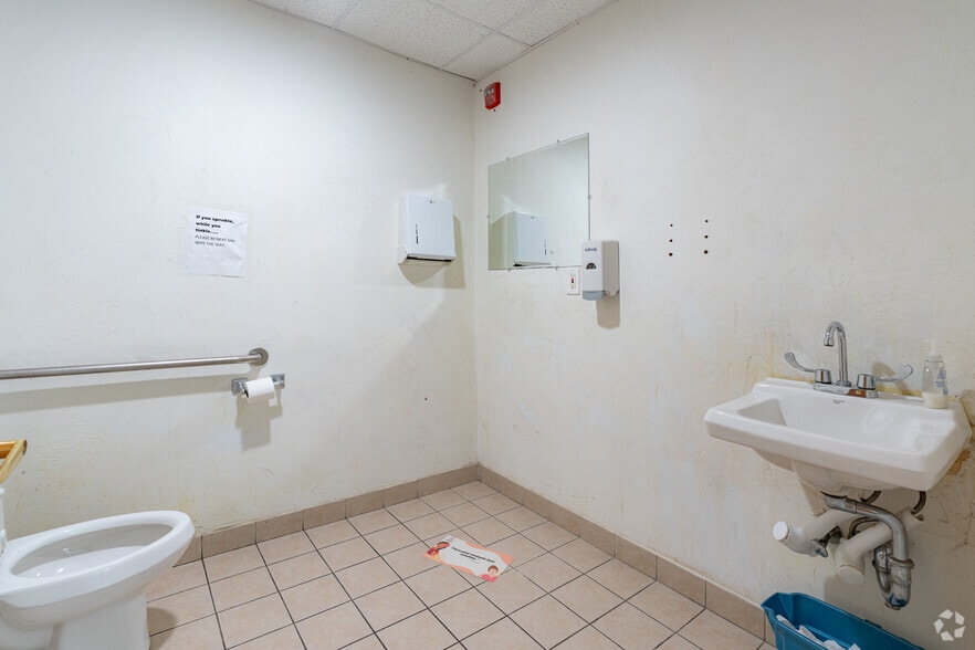 More Photos Of 1524 Dorchester Ave, Boston Storefront Retail Office For Lease