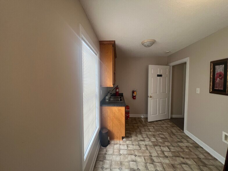 More Photos Of 436 E Long Ave, Gastonia Office For Lease