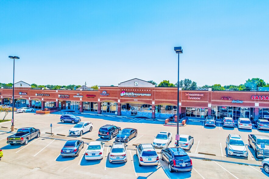 More Photos Of 3020 Legacy Dr, Plano General Retail For Sale