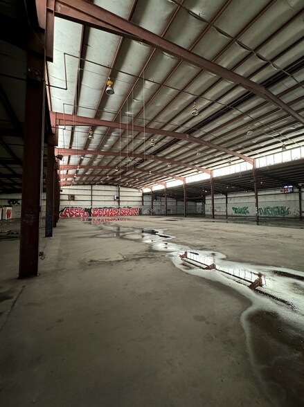 Primary Photo Of 2519 Garrow St, Houston Unknown For Lease