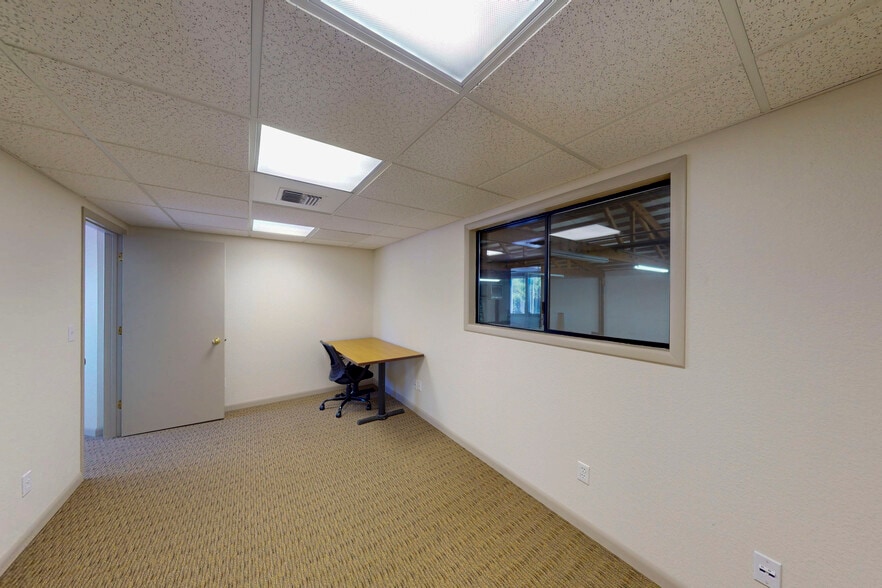 More Photos Of 2803 29th Ave SW, Tumwater Warehouse For Sale