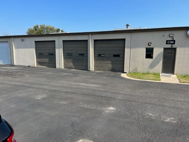 More Photos Of 120 Precision, Buda Warehouse For Lease