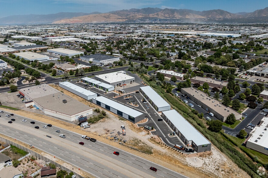 More Photos Of 3747 W Parkway Blvd, West Valley City Warehouse For Lease